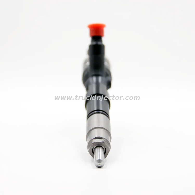 Common Rail Fuel Injector Diesel Engine Part Denso Fuel Injector 095000-6240/095000-6243/095000-6244/095000-6241 Nozzle Nissan Navara YD25​ 16600-VM00A 16600-VM00D 16600-MB40​ Engine Parts