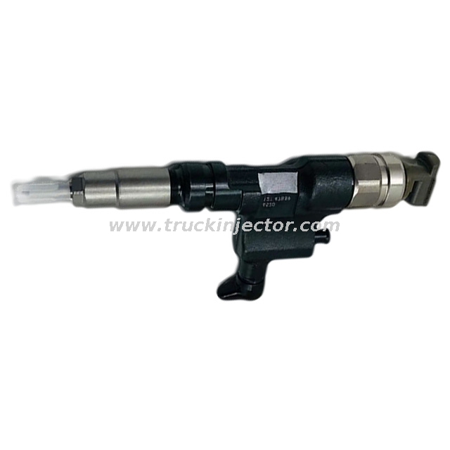 Diesel Engine Parts Denso Fuel Injector 095000-6520/095000-6521 Fuel Nozzle Common Rail HINO/TOYOTA Dyna 300 NO4C Engine Parts