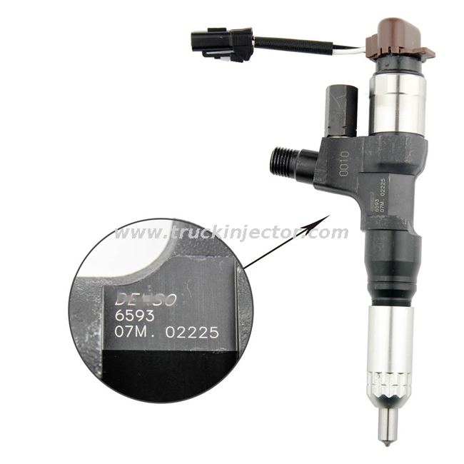 High Performance Fuel Injector HINO J08 J05 Excavator Part Denso Common Rail Fuel Injector 095000-6583/095000-6581 Nozzle