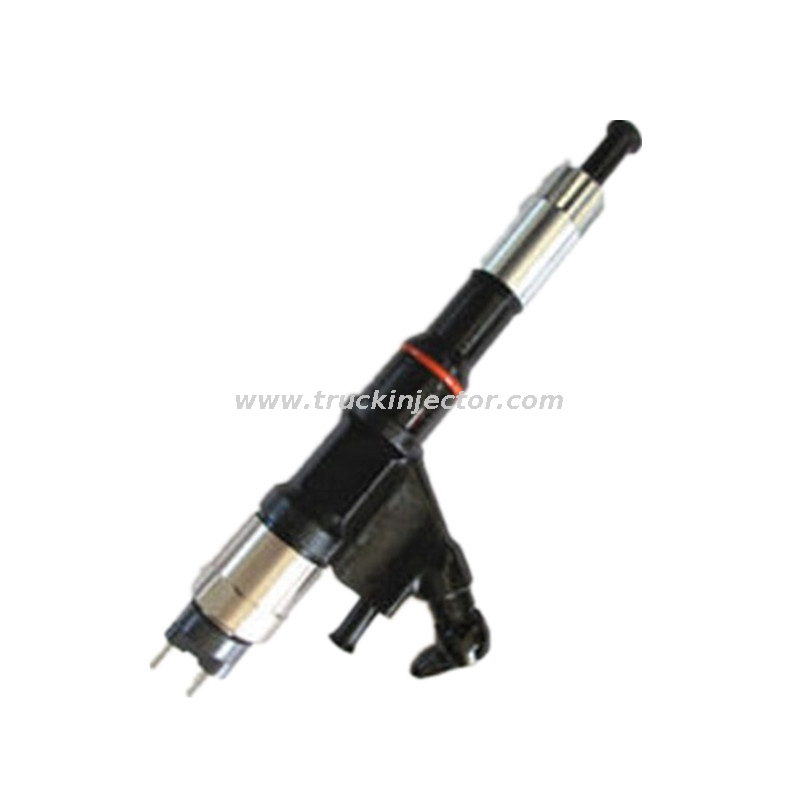 HINO P11C 23670-E0351 SK450 Nozzle 095000-5212/095000-5214 Denso Fuel Injector 095000-5214 Diesel Engine Parts 