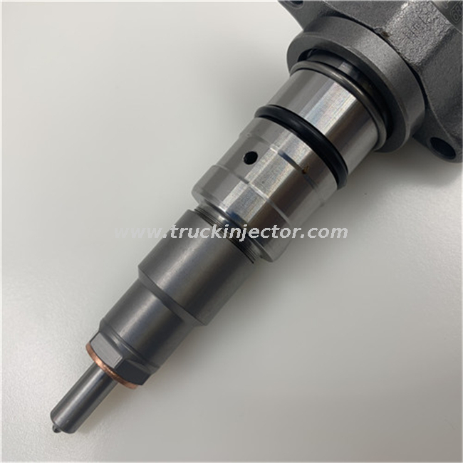 Bosch Fuel Injector 0445120028 Diesel Engine Parts