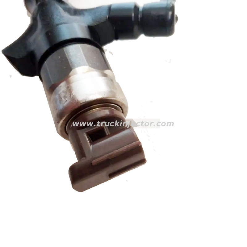 Fuel Injector Assembly Common Rail Excavator Diesel Engine Parts Denso Fuel Injector 095000-7761/095000-7760 Nozzle Toyota RAV4 Engine