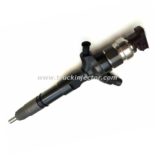 Denso Hot Sale Diesel Injector Fuel Injector 23670-30280 2367030280 Nozzle Toyota Hilux Prado 1KD-FTV 2KD-FTV Engine