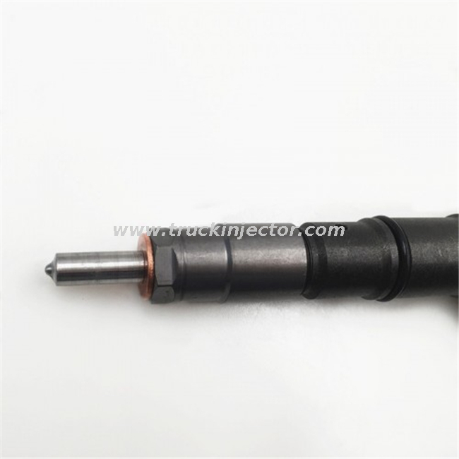 Bosch Fuel Injector 0445120067 for Diesel Engine Parts