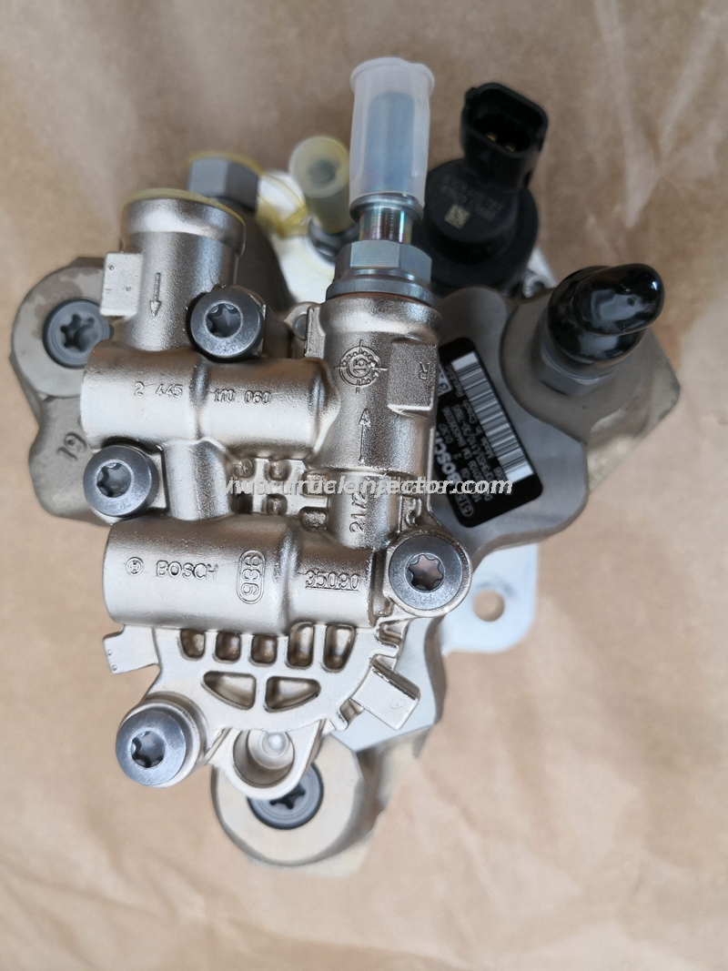 Wholesale Good Price Excavator Spare Parts QSB6.7 Pc200lc-8 Diesel Engine 4989266 0445020109 Fuel Injection Pump 