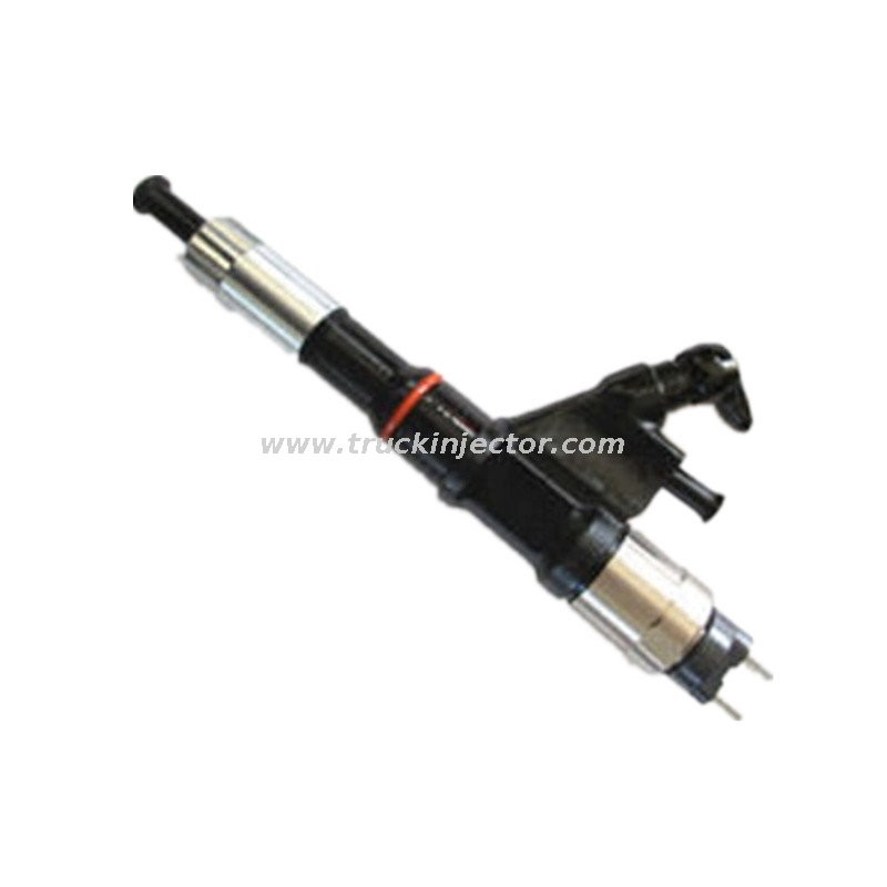 HINO P11C 23670-E0351 SK450 Nozzle 095000-5212/095000-5214 Denso Fuel Injector 095000-5214 Diesel Engine Parts 