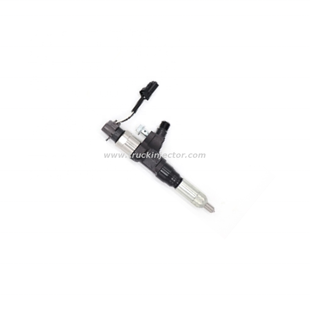 High Performance Fuel Injector HINO J08 J05 Excavator Part Denso Common Rail Fuel Injector 095000-6583/095000-6581 Nozzle