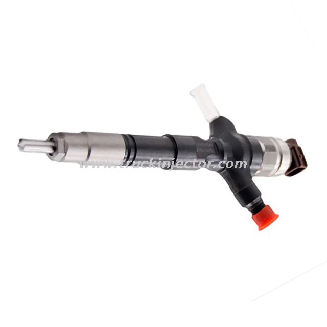 Common Rail Fuel Injector Diesel Engine Part Denso Fuel Injector 095000-6240/095000-6243/095000-6244/095000-6241 Nozzle Nissan Navara YD25​ 16600-VM00A 16600-VM00D 16600-MB40​ Engine Parts