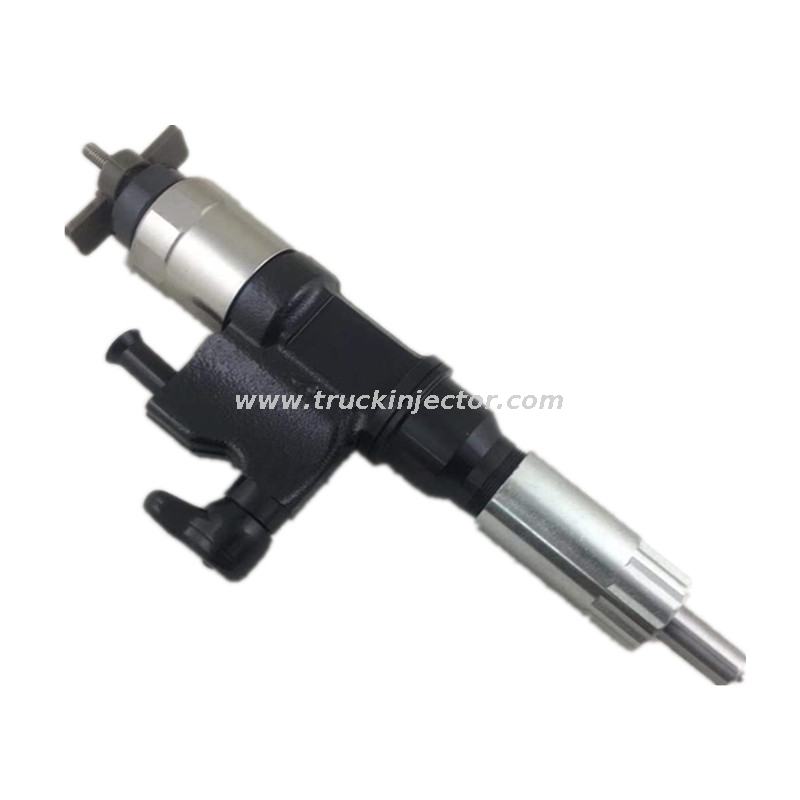 New Genuine Denso Nozzle 095000-0160 0950000160 Fuel Injector Common Rail Diesel Injector Isuzu 6HK1 6TE1 Engine