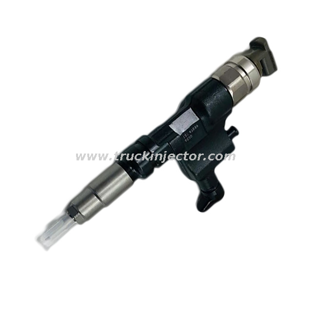 Diesel Engine Parts Denso Fuel Injector 095000-6520/095000-6521 Fuel Nozzle Common Rail HINO/TOYOTA Dyna 300 NO4C Engine Parts